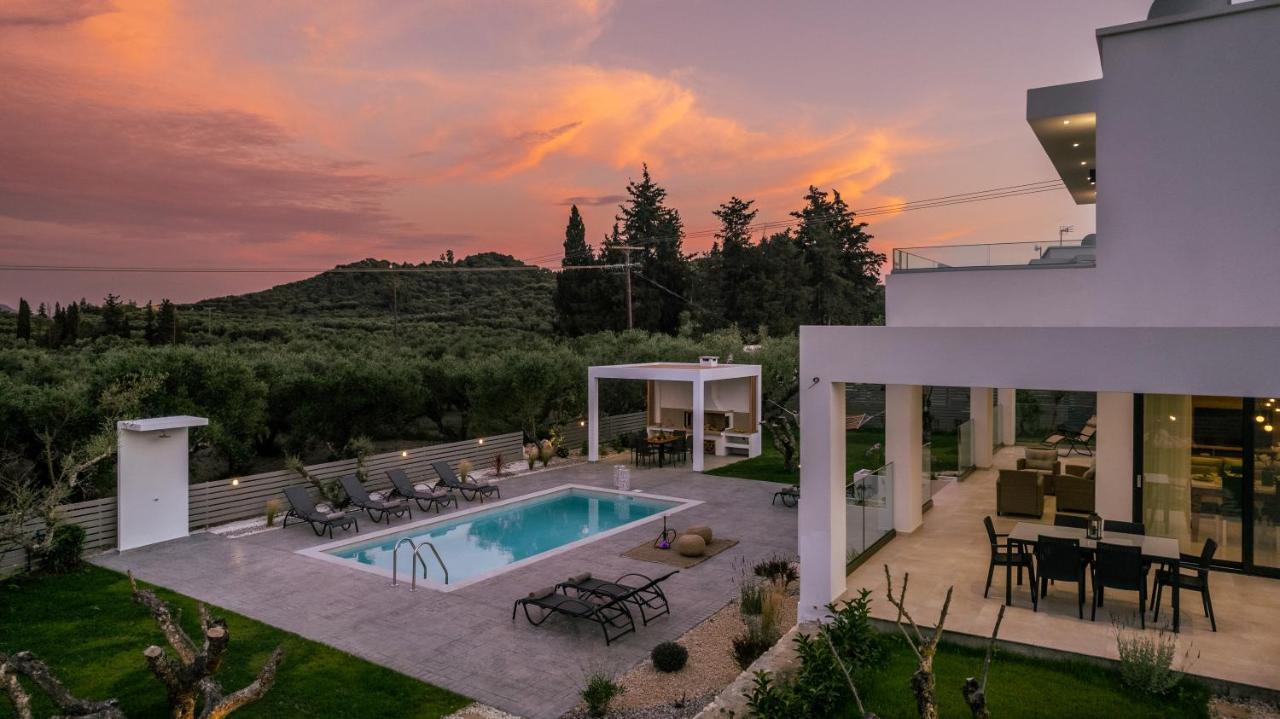 Valentino Luxury Villa Plános 외부 사진